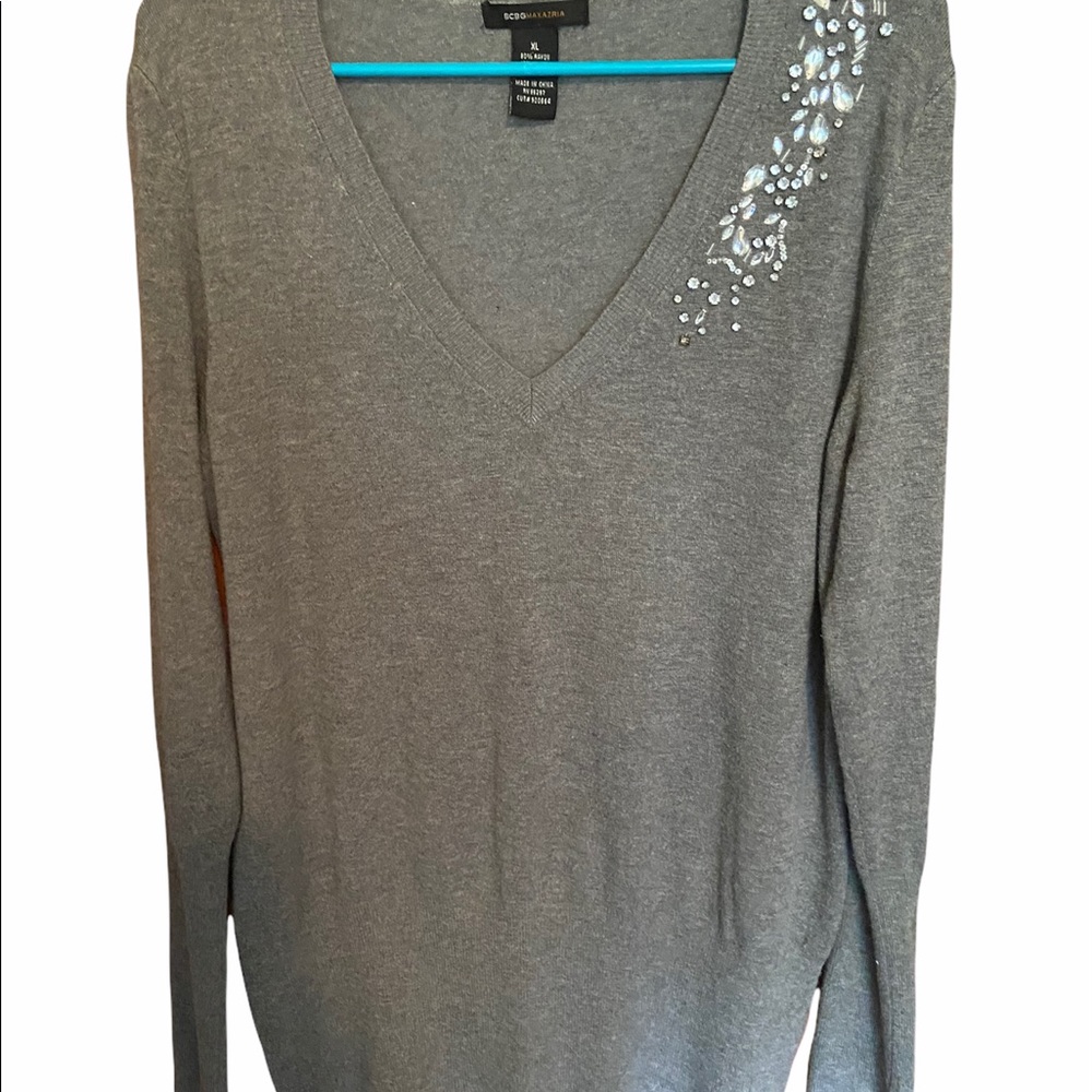 Woman’s BCBGMAXAZRIA Grey rhinestone Sweater XL